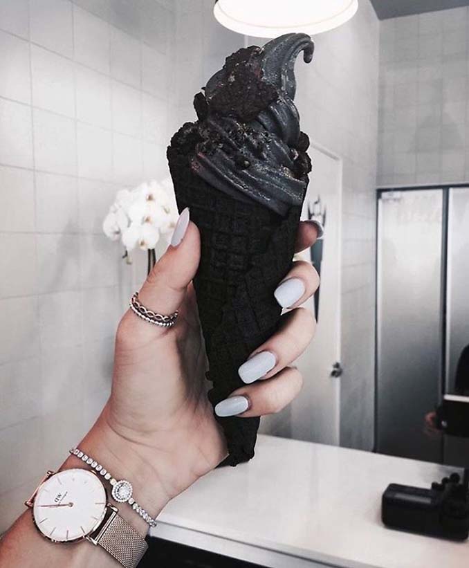 Μαύρο παγωτό (1)