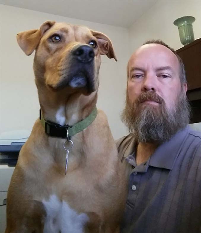 Όταν αυτός ο άνδρας έχασε 22 κιλά, ο σκύλος του δεν τον αναγνώρισε (1)