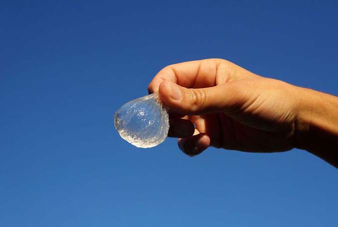 Αυτές οι βρώσιμες φυσαλίδες νερού ίσως αντικαταστήσουν τα πλαστικά μπουκάλια (5)