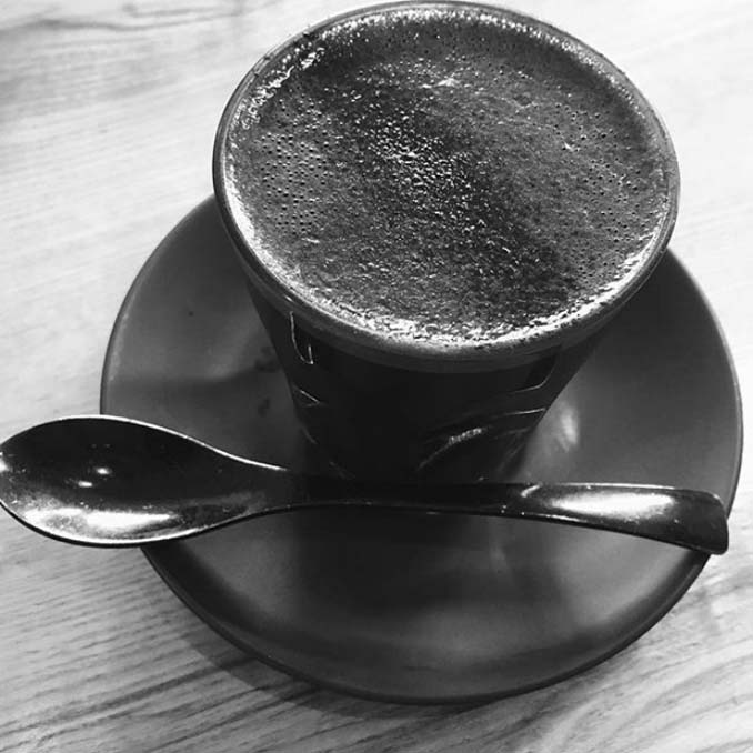 Goth Latte - Μαύρος Καφές (9)