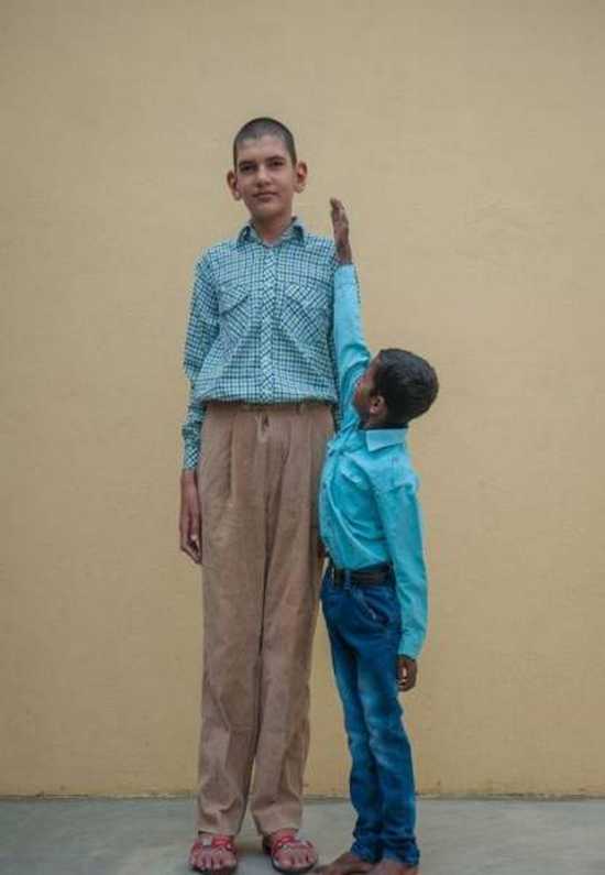 Το ψηλότερο αγόρι στον κόσμο (4)