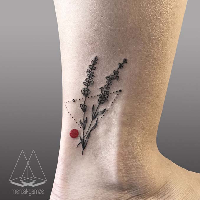 Τατουάζ με κόκκινη κουκκίδα (16)