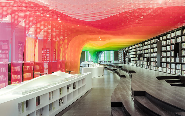 Ένα από τα πιο εντυπωσιακά βιβλιοπωλεία στον κόσμο (2)