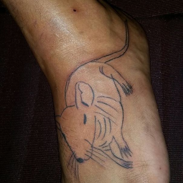 Αυτή η tattoo artist δημιουργεί φρικτά τατουάζ όμως οι πελάτες κάνουν ουρά (8)