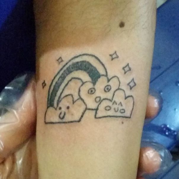 Αυτή η tattoo artist δημιουργεί φρικτά τατουάζ όμως οι πελάτες κάνουν ουρά (12)