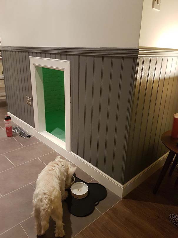 Κατασκευάζοντας ένα υπέροχο δωμάτιο για το σκύλο κάτω από τη σκάλα (11)