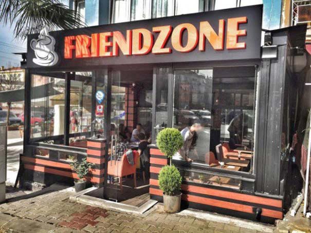 Cafe... Friendzone | Φωτογραφία της ημέρας