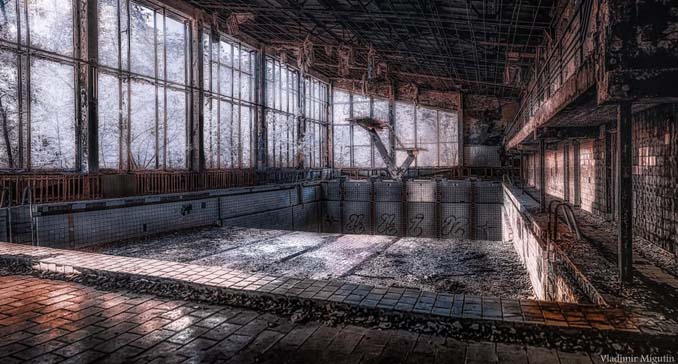 Η απαγορευμένη ζώνη του Chernobyl μέσα από υπέρυθρες φωτογραφίες (15)