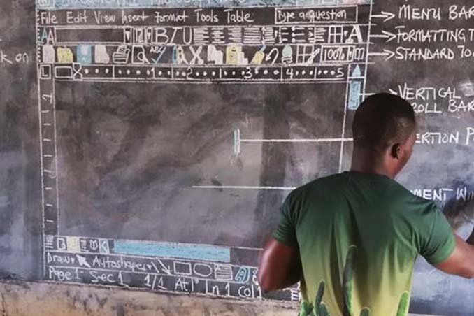 Καθηγητής στη Γκάνα διδάσκει Microsoft Word χωρίς Η/Υ (1)