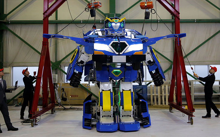 Ιάπωνες κατασκεύασαν το πρώτο αυτοκίνητο με επιβάτες που μεταμορφώνεται σε ρομπότ