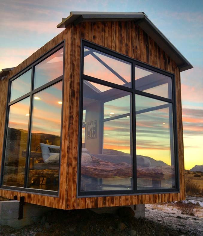 Ονειρική γυάλινη καλύβα στην Ισλανδία για να θαυμάζεις το Βόρειο Σέλας από το κρεβάτι σου (3)