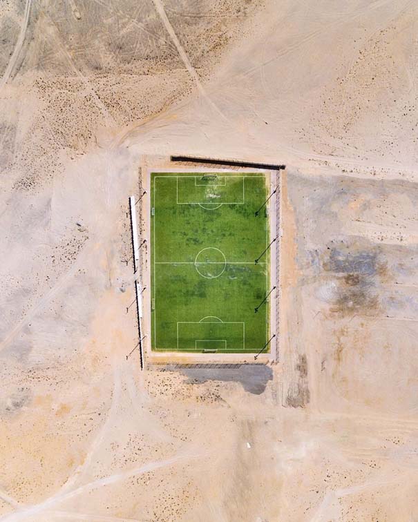 Εκπληκτικές φωτογραφίες δείχνουν την έρημο να κατακτά το Ντουμπάι και το Αμπού Ντάμπι (12)