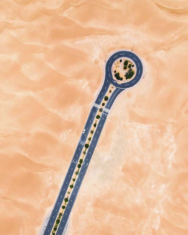 Εκπληκτικές φωτογραφίες δείχνουν την έρημο να κατακτά το Ντουμπάι και το Αμπού Ντάμπι (13)